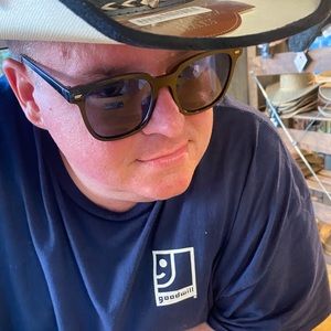 Meet your Posher, Austin